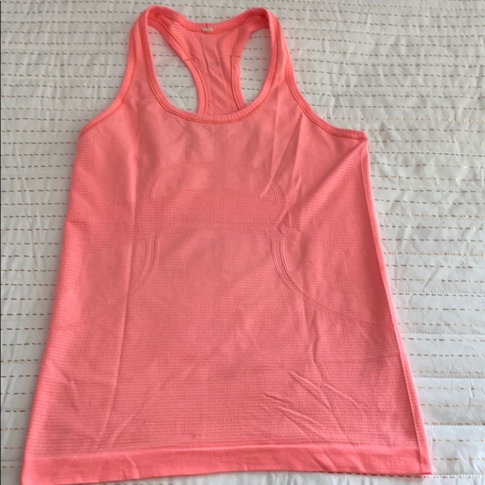 Lululemon swiftly tech tank size 6